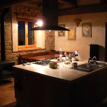 2 Bedrooms With Shared Pool And Wifi At
